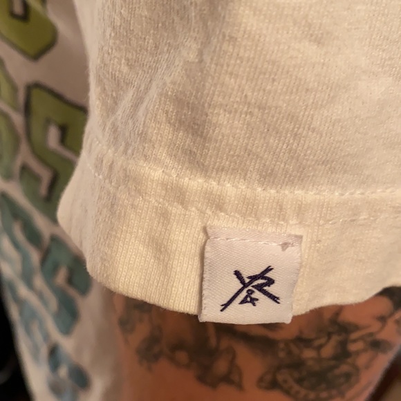 Young and Reckless white graphic tee, Men’s size M - Picture 4 of 6